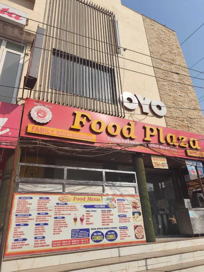 Hotel O Food Plaza Zirakpur ภายนอก รูปภาพ